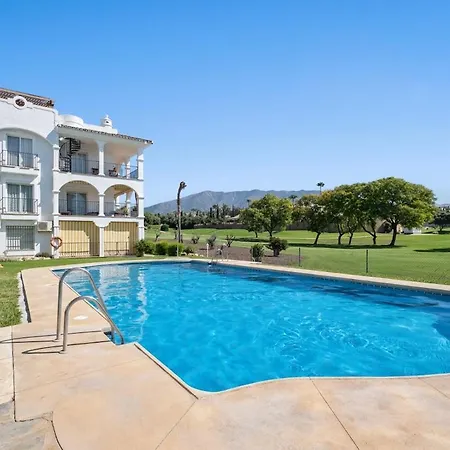 Διαμέρισμα Siesta Golf 2 *